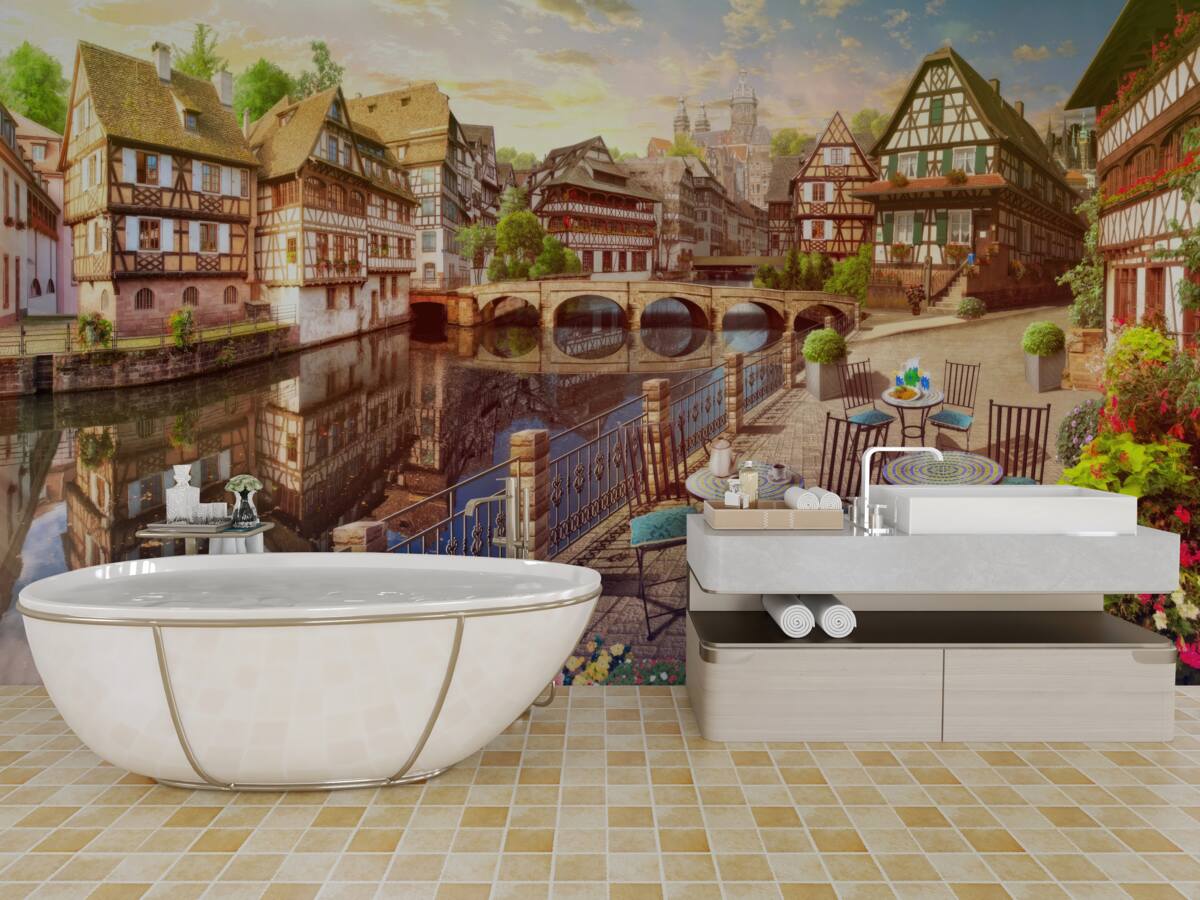 Фотошпалери столики біля води в історичній частині міста