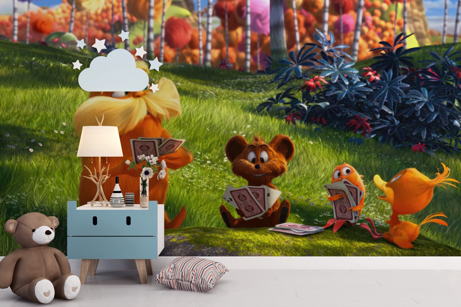 Фотошпалери на лісовій галявині тварини захоплено грають у карти