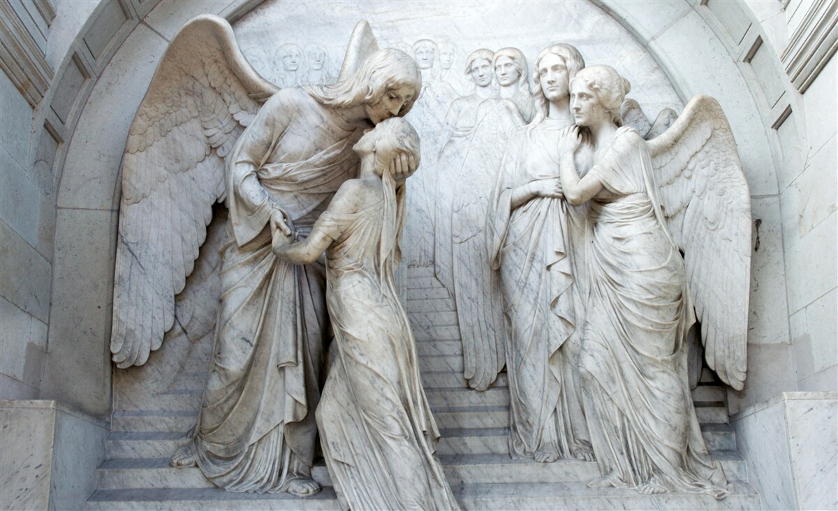 Фотошпалери композиція скульптур ангелів