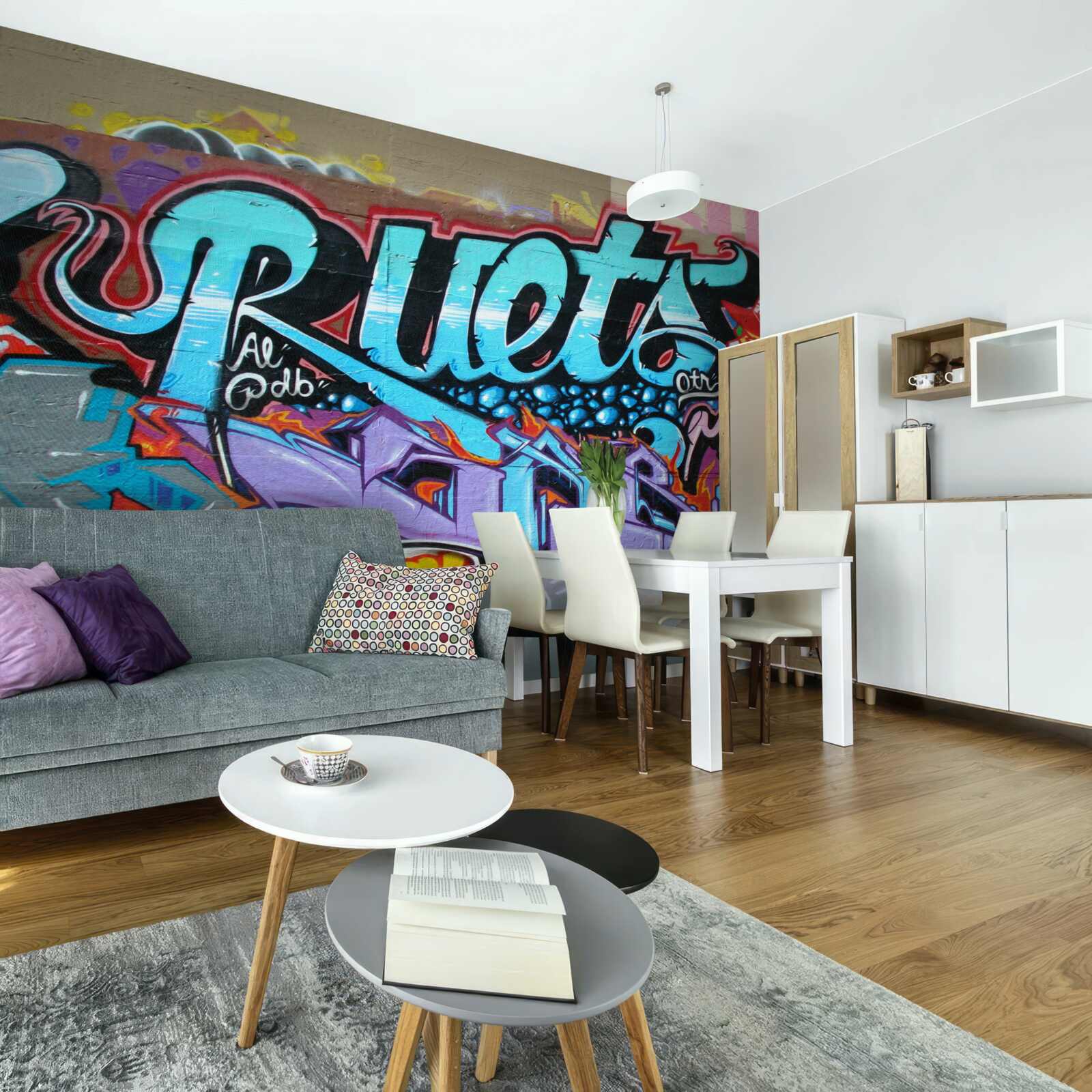 Фотошпалери Стіна прикрашена яскравим графіті